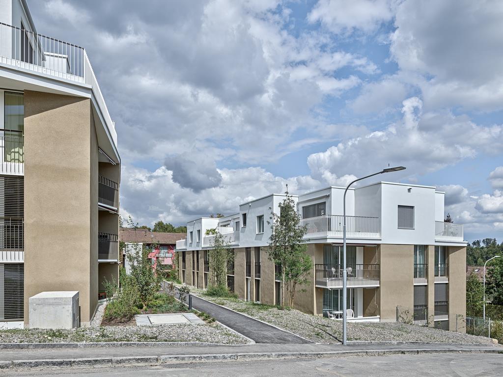 Bild Moderne Familienwohnung an idyllischer Lage sucht neue Mieter!